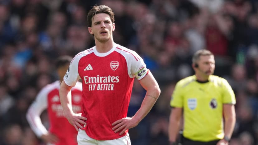 Bournemouth beat Arsenal to blow open EPL title race